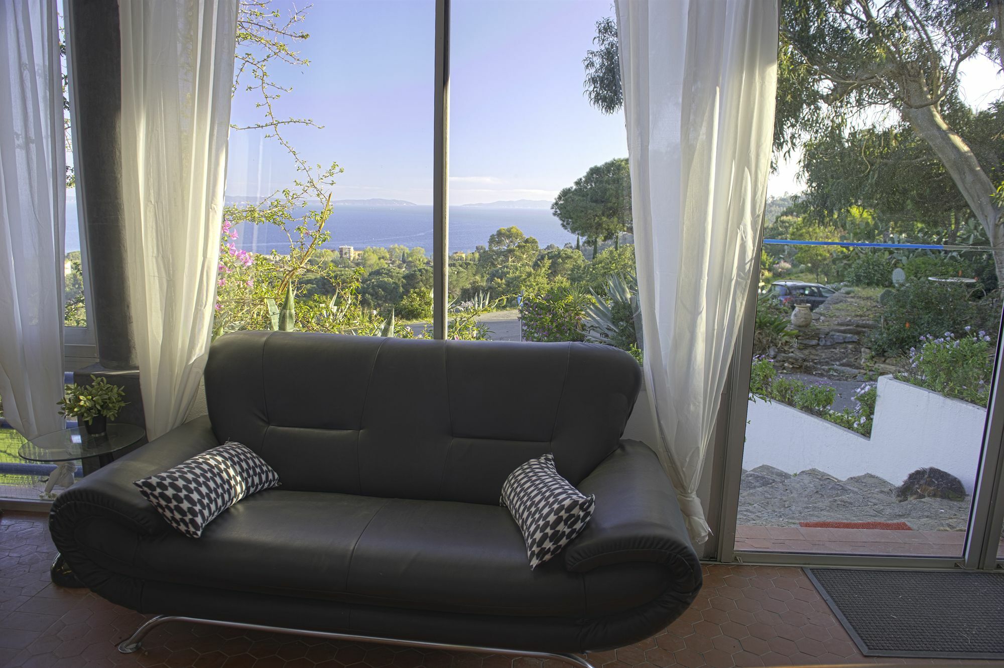 Azur Hotel Le Lavandou Exterior photo